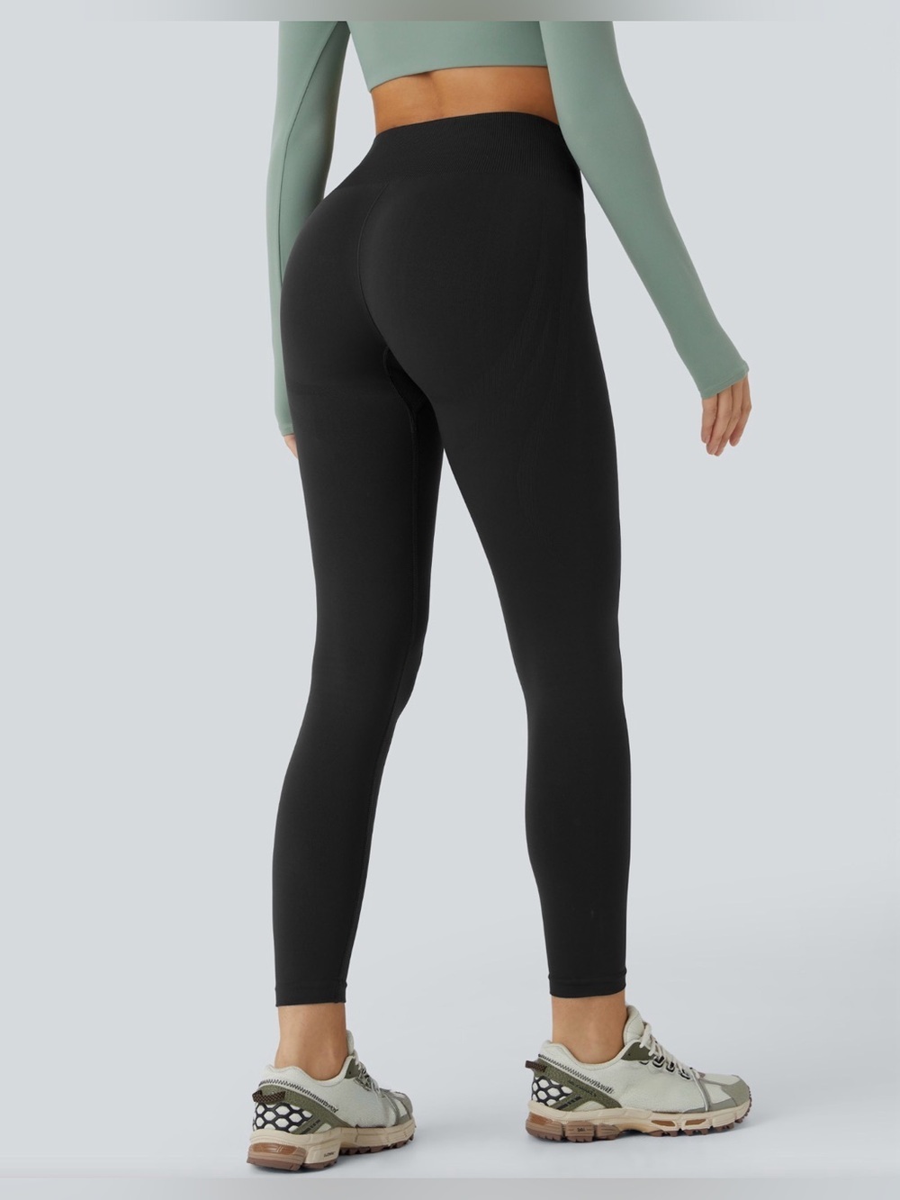 HALARA Black High-Waist Leggings with Butt Lift - Picture 6 of 7